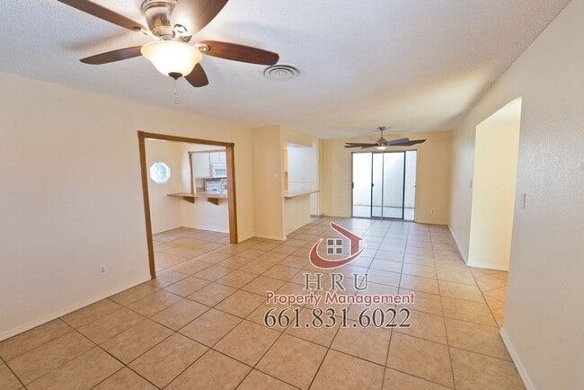 Photo - SW-Bakersfield. 3bed/2bath