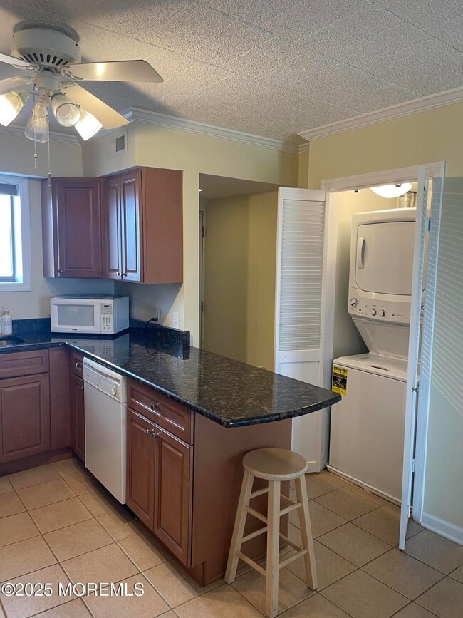 Photo - 51 Hiering Ave Unit B 16
