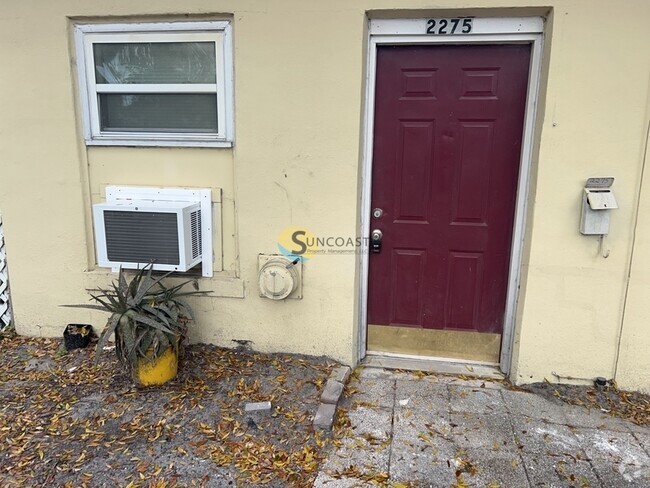 Building Photo - CHECK ME OUT 1BED/1BATH BUNGALOW WITH A GR... Rental