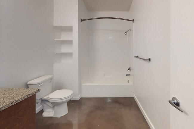 1BR, 1BA - 723 SF - 210 Third Lofts