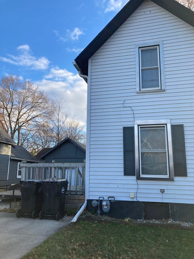 Photo - 1057 Vine St