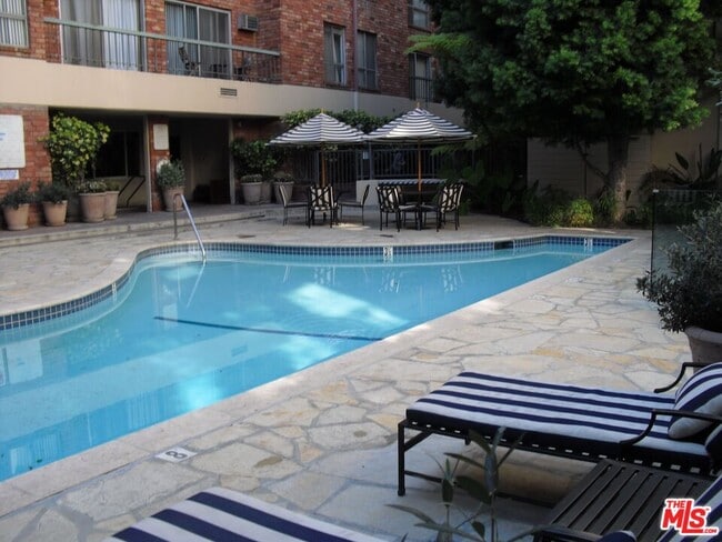Photo - 1440 Veteran Ave Unidad 254