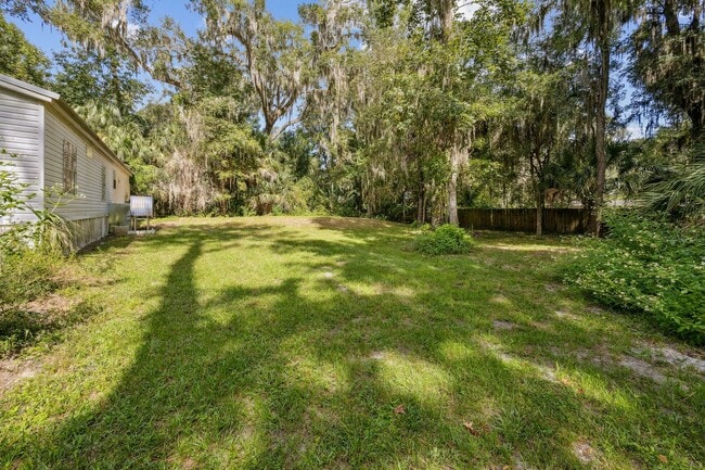 Photo - Spacious 3/2 Home on Nearly an Acre in Fer...