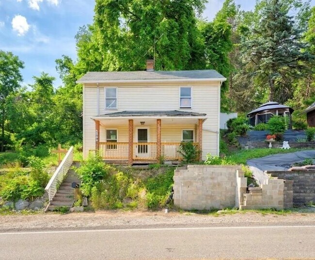 Photo - 759 Bower Hill Rd