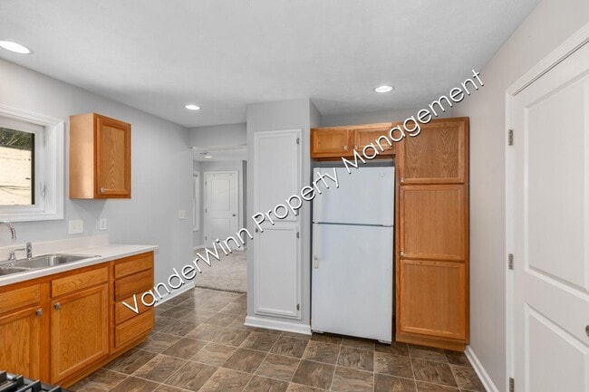 Photo - 1308 Leonard St NW