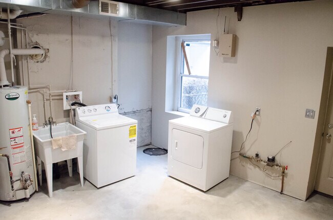 Photo - 5133 Kent Way