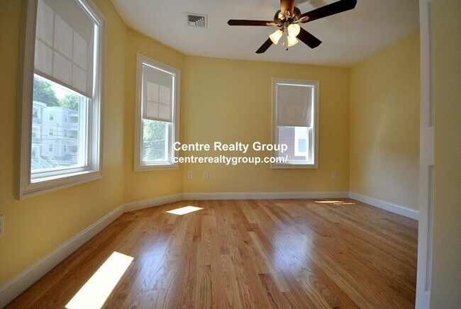 Photo - 38 Turner St Unit 2