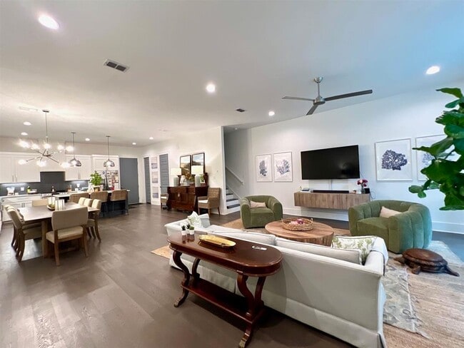 Photo - 1543 Pine St