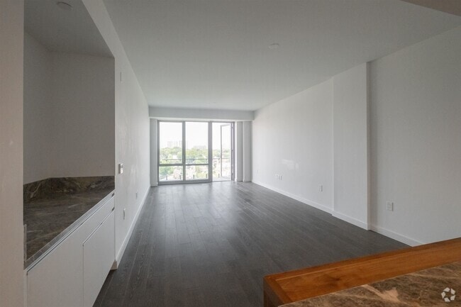 Building Photo - 320 Adolphus Ave Unit 1404 Rental