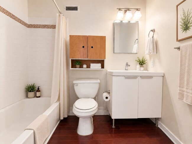 Photo - Bright Bi-Level 1 Bedroom with Finished Basement & Private Backyard in Graduate Hospital
