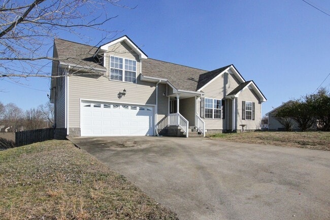 Photo - 3 bed 2 bath in the heart of St. B.  Fresh Paint.  Clean and Ready for You.