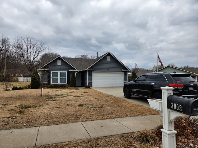 Photo - Beautiful newer home with everything on main level in Seaman Schools