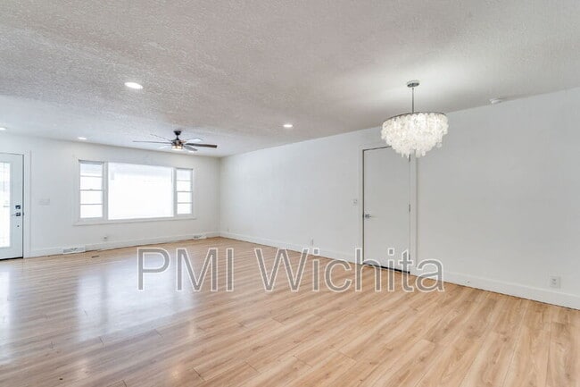 Photo - 1014 S Rosalie Ave