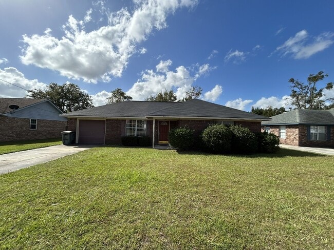 Building Photo - Home For Rent