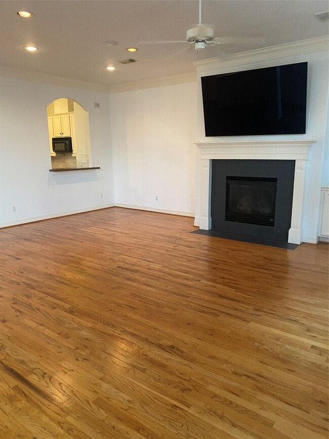 Photo - 1421 Bremond St