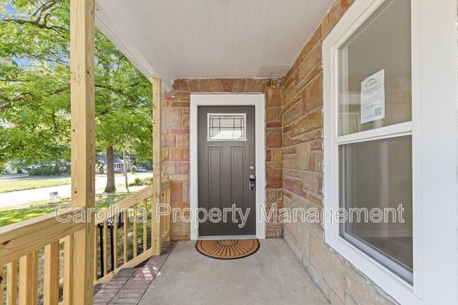 Photo - 660 Chestnut St