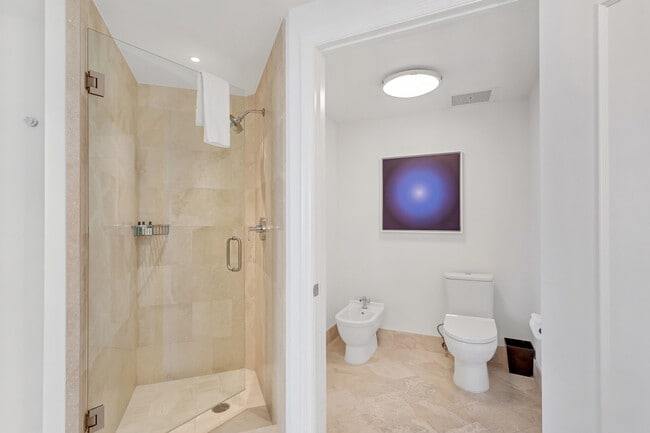 Photo - 4401 Collins Ave Unidad ID1234545P