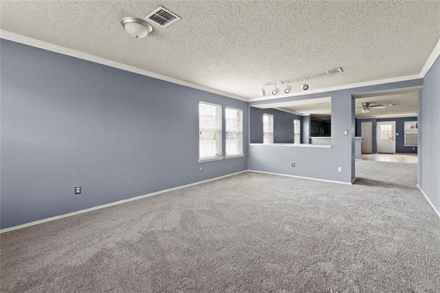 Photo - 1600 Dragonback Pass