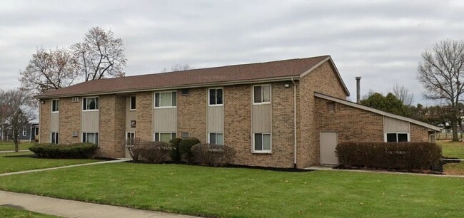 Building Photo - 295 W Bucyrus St Rental