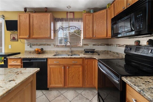 Photo - 90 Rowley St