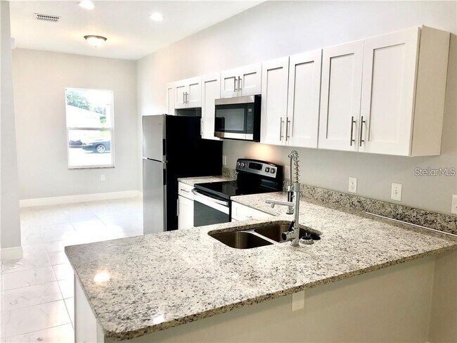 Photo - 717 Camel Ct