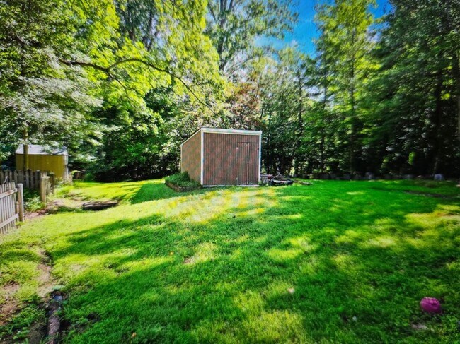 Photo - 1134 Chinaberry Ln