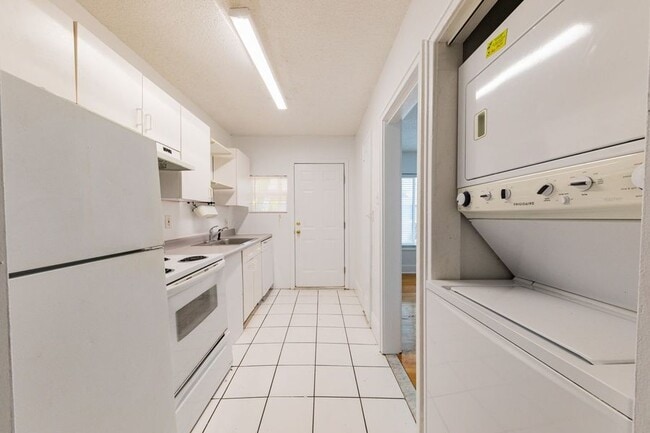 Photo - 3002 W Sitios St Unit B