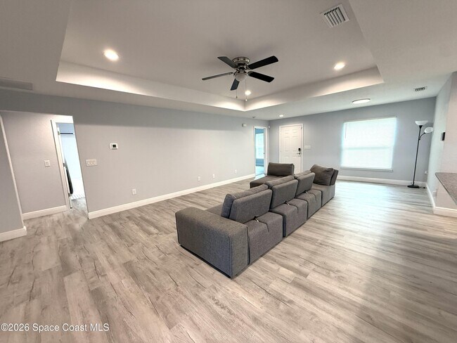Photo - 359 Wilton Ave SW