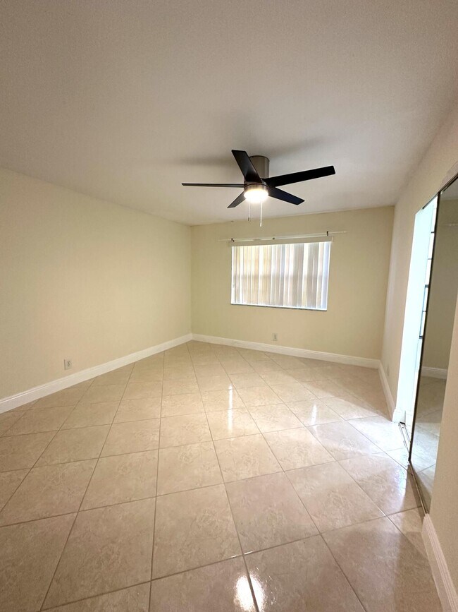 Photo - 9440 SW 8th St Unit 109
