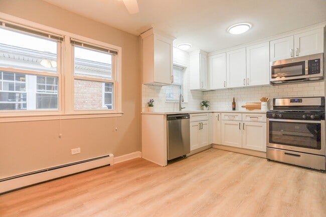 Photo - 8614 W Berwyn Ave Unidad 3