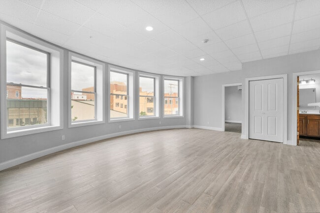 Photo - The Macy Apartments