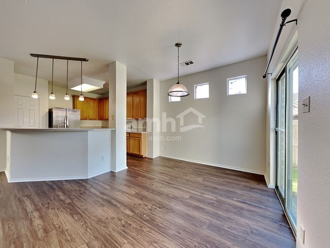 Photo - 5400 Redwater Ct