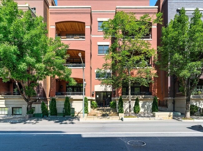 Building Photo - 1248 W Jackson Blvd Rental