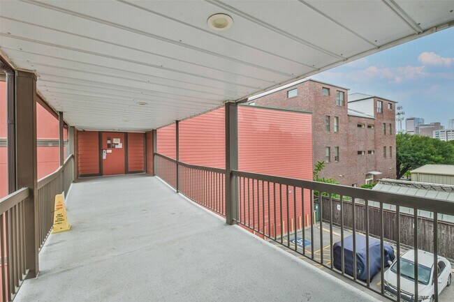 Building Photo - 1025 Swanson St Unit 314 Rental