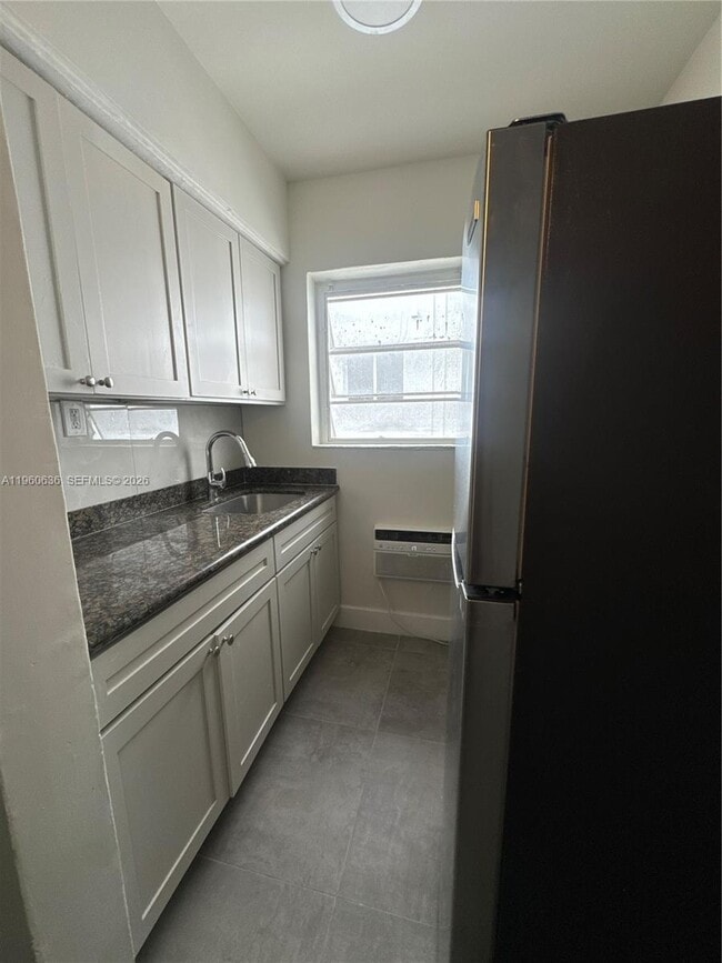 Photo - 1965 Calais Dr Unidad 9