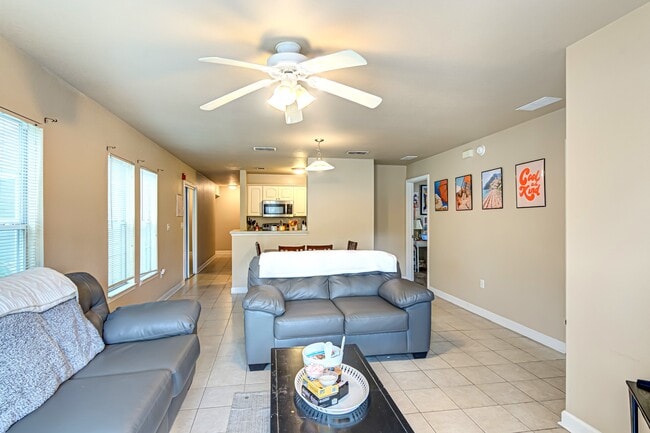 Building Photo - Oxford Terrace 1 Unit GF2,  Room 4 Rental