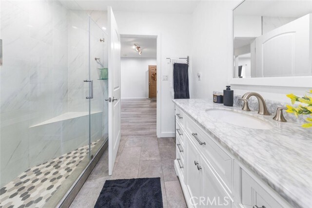 Photo - 3010 Montrose Ave Unit 26