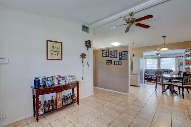 Photo - 1001 SW 22nd Ter