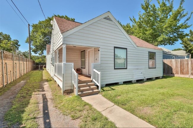Building Photo - 531 Dogwood St Rental