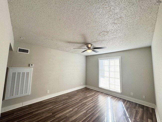 Building Photo - 1509 Trigg Ln Rental