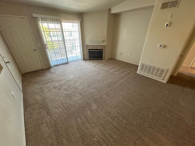 Photo - MOVE IN SPECIAL: $1000 OFF RENT WITH THIS SPACIOUS TOP FLOOR 2 BEDROOM 2 BATH CONDO