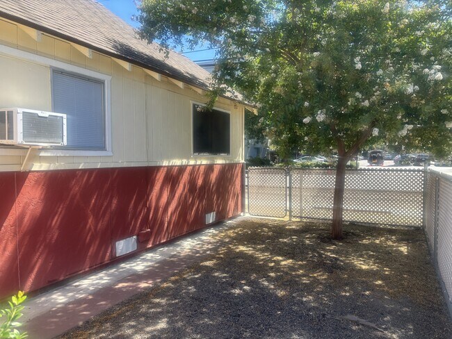 Photo - 511 Coffee Rd