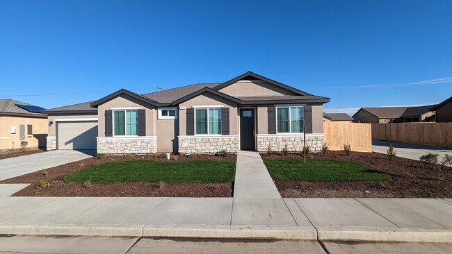 Photo - 3242 Seymour St