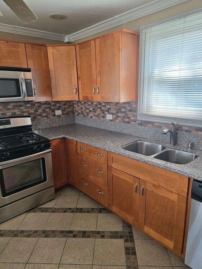 Photo - 253 Mantua St