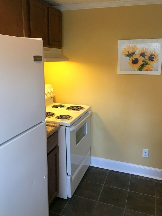 Photo - Townhouse in Hampton Hills