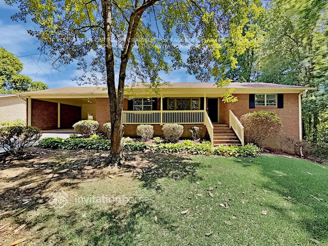 Building Photo - 1732 Balfour Ln