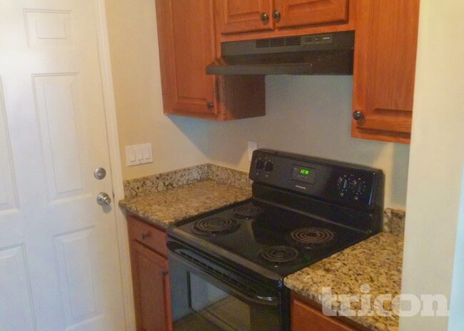 Photo - 621 Hoskins Ridge Ln