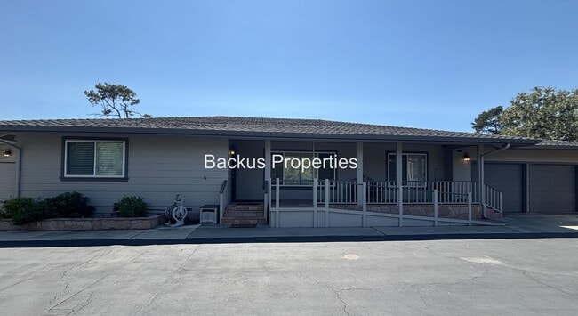 Building Photo - Beautiful home in the Heart of Monterey