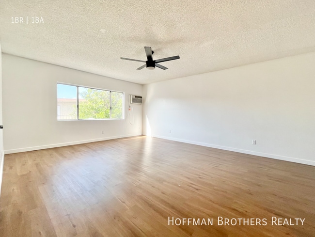 Photo - 8555 Independence Ave Unit 106A