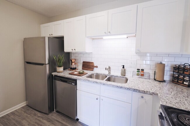 Apartamentos renovados de una habitación en Triangle Park en Durham, Carolina del Norte.